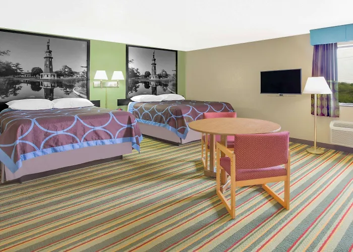 Super 8 By Wyndham 2* Champaign