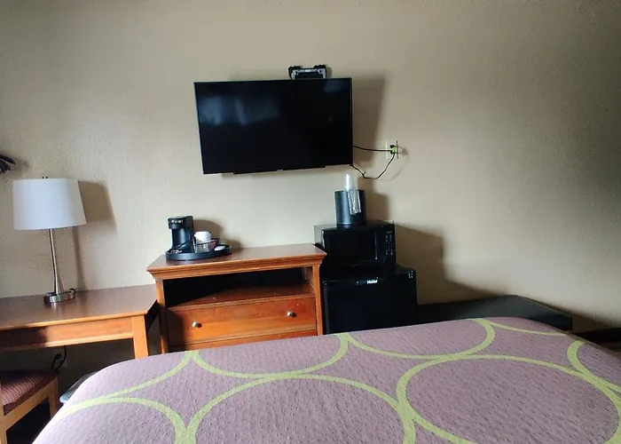 Super 8 By Wyndham