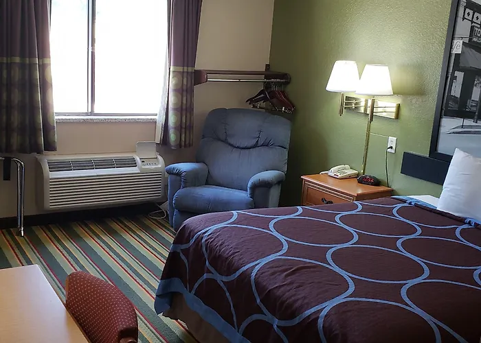 Super 8 By Wyndham