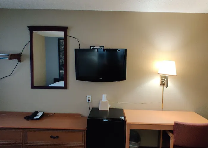 Motel Super 8 By Wyndham Champaign