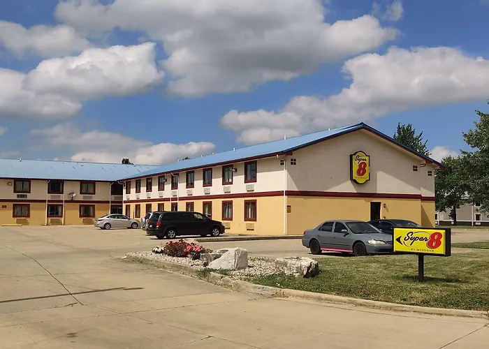 Super 8 By Wyndham Motel