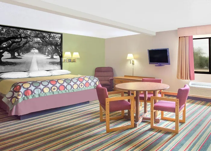 Super 8 By Wyndham